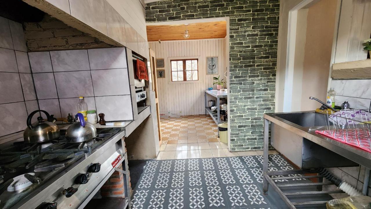 Hostel Del Lago, Habitaciones Privadas Y Cabanas El Chaltén Extérieur photo
